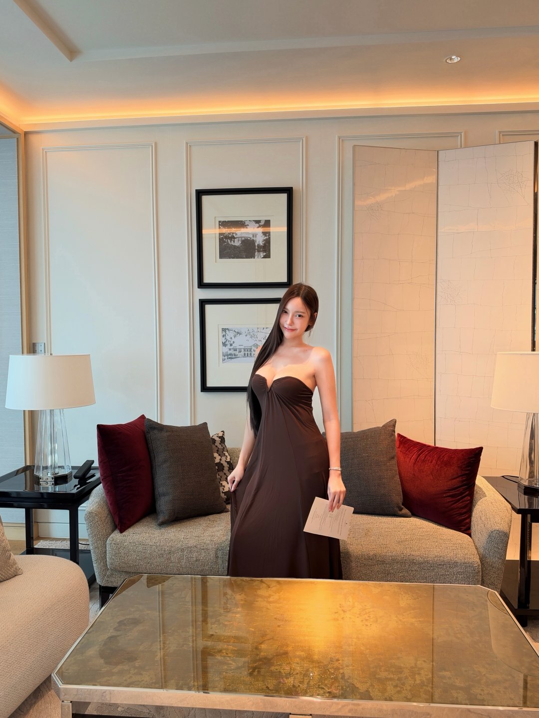 Viewvy "🏙️" แช่อ่างวิวตึกสูงโชว์แผ่นหลัง สายเดี่ยวลูกไม้มินต์โชว์ร่องที่คาเฟ่ CARTER (รูปที่ 6)