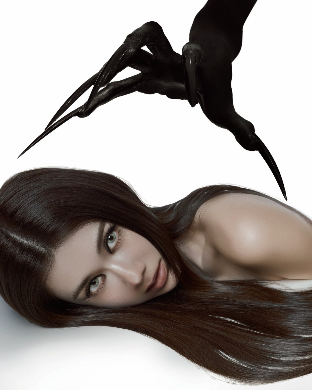 Lorena Schuett ถ่ายแฟชั่นธีมแวมไพร์ "🖤🧛♀️" มินิเดรสเกาะอกดำ เล็บกรงเล็บยาว เลือดมุมปาก (รูปที่ 7)